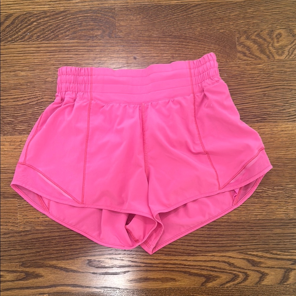Lululemon Hotty Hot 2.5” Sonic Pink *RARE